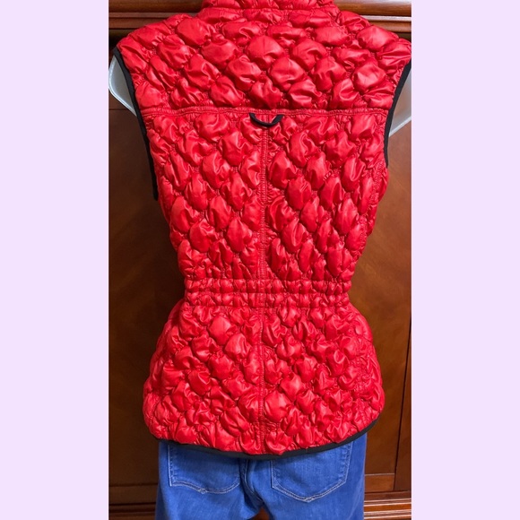 Abbie Mags Women's Full Zip Quilted Vest ! - Picture 2 of 3